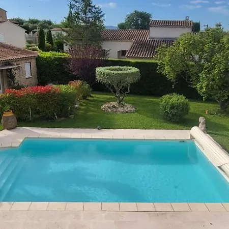 Holiday home Un Petit Coin De Paradis Mazan